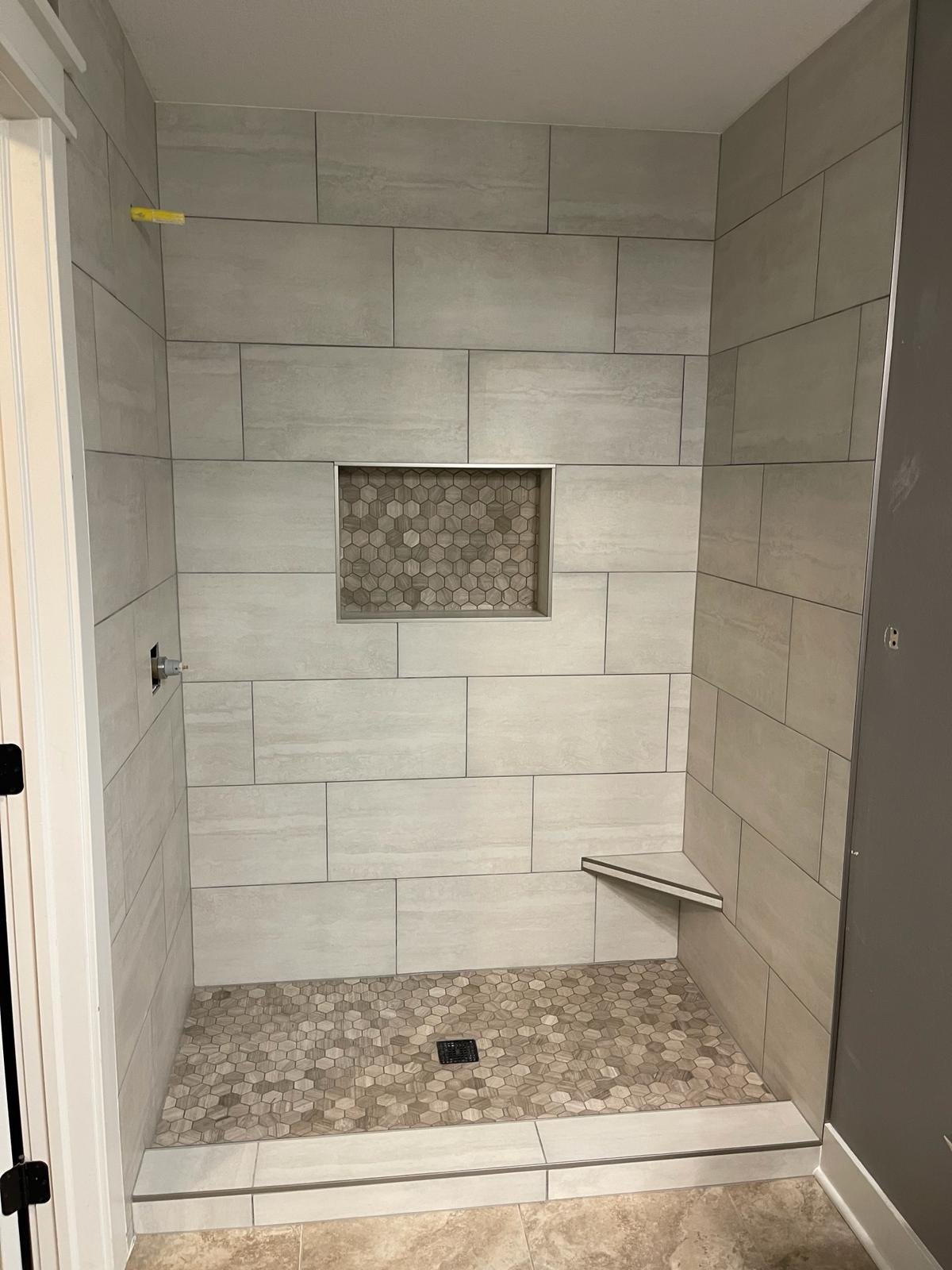 Costume shower